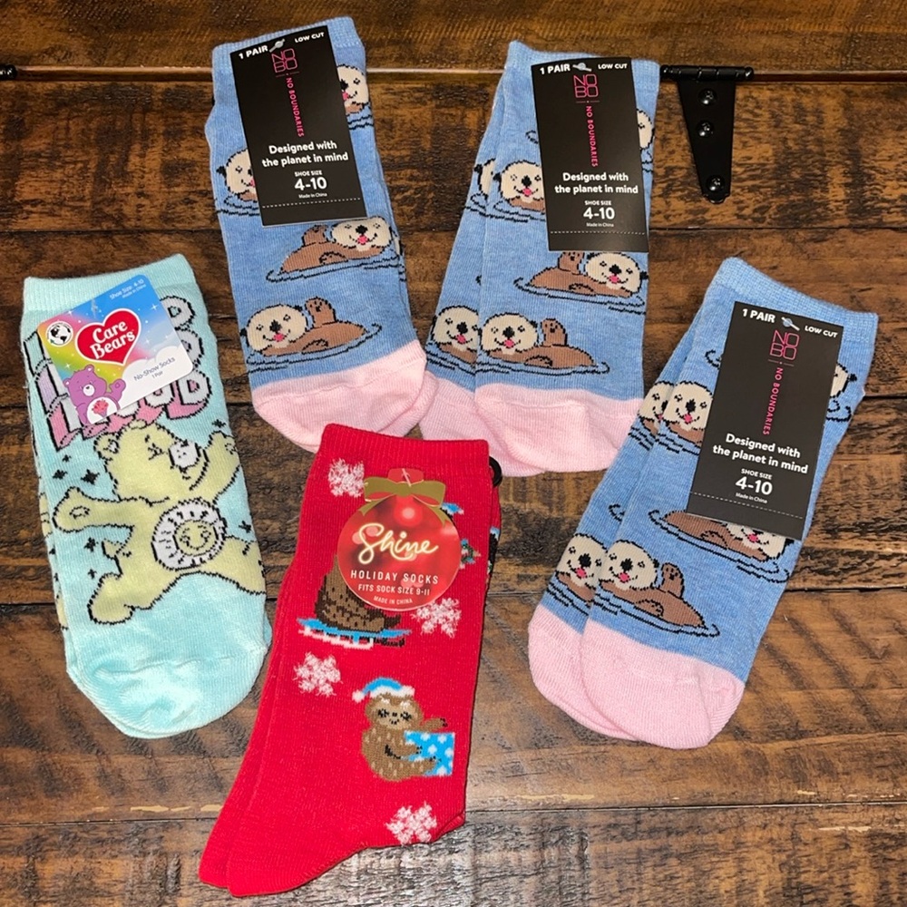 NWT - 5 Pair of Socks!